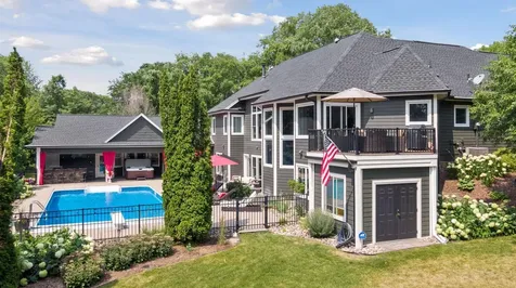 3832 Fairway Terrace Woodbury MN 55125