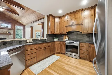 4245 Coventry Drive S Fargo ND 58104