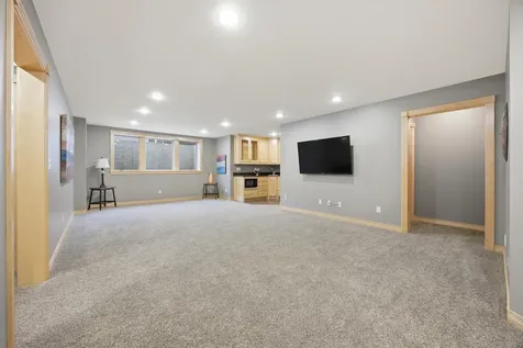 4245 Coventry Drive S Fargo ND 58104