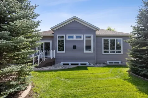 4245 Coventry Drive S Fargo ND 58104