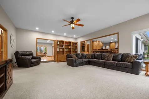 9376 Wedgewood Drive Woodbury MN 55125