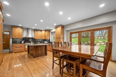 9376 Wedgewood Drive Woodbury MN 55125