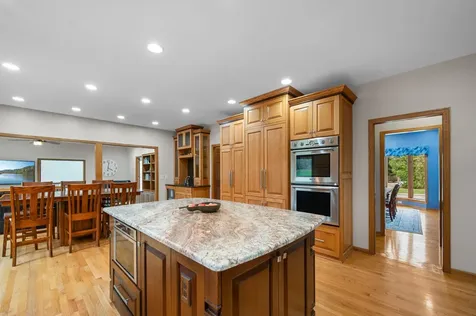 9376 Wedgewood Drive Woodbury MN 55125