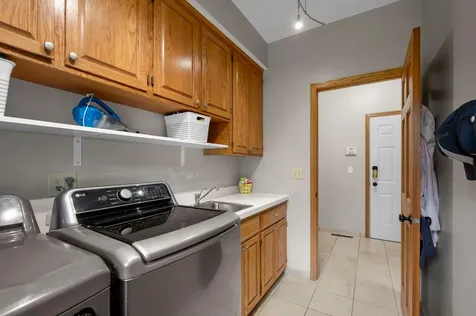 9376 Wedgewood Drive Woodbury MN 55125