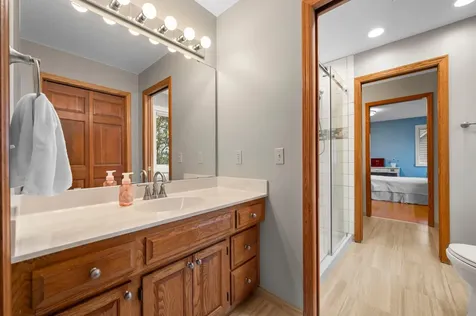 9376 Wedgewood Drive Woodbury MN 55125