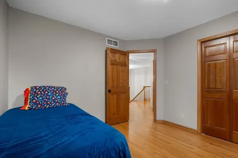 9376 Wedgewood Drive Woodbury MN 55125