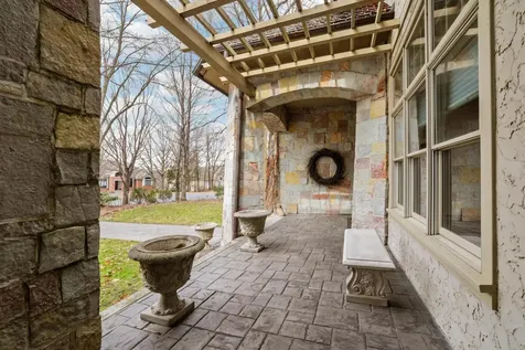 15330 Masons Pointe Eden Prairie MN 55347