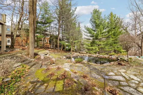 15330 Masons Pointe Eden Prairie MN 55347