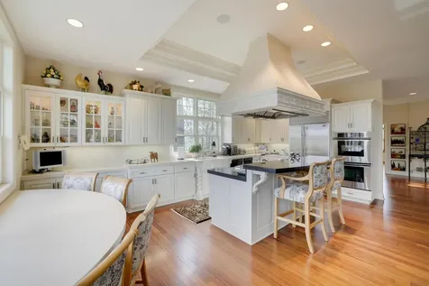 15330 Masons Pointe Eden Prairie MN 55347