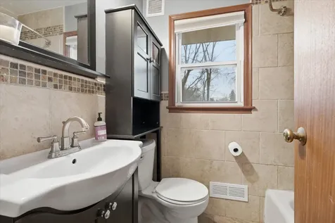 4442 Toledo Avenue N Robbinsdale MN 55422