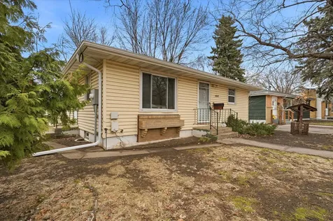 4442 Toledo Avenue N Robbinsdale MN 55422