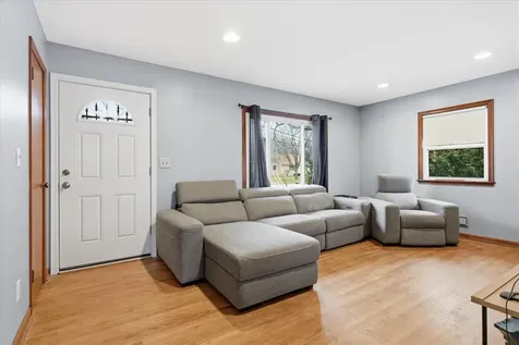4442 Toledo Avenue N Robbinsdale MN 55422