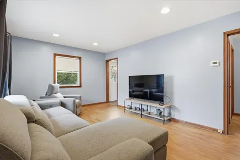 4442 Toledo Avenue N Robbinsdale MN 55422