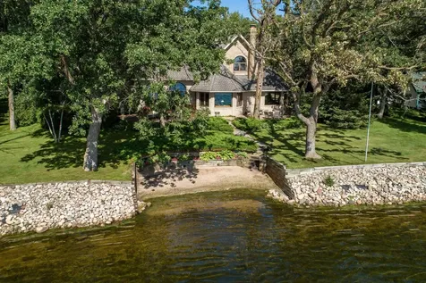 2807 Government Point Road NE Alexandria MN 56308