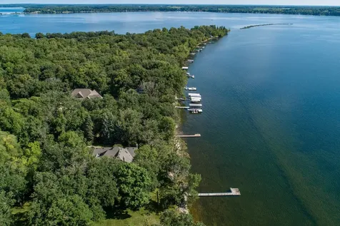 2807 Government Point Road NE Alexandria MN 56308