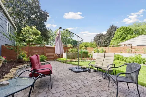 1131 Davern Street Saint Paul MN 55116