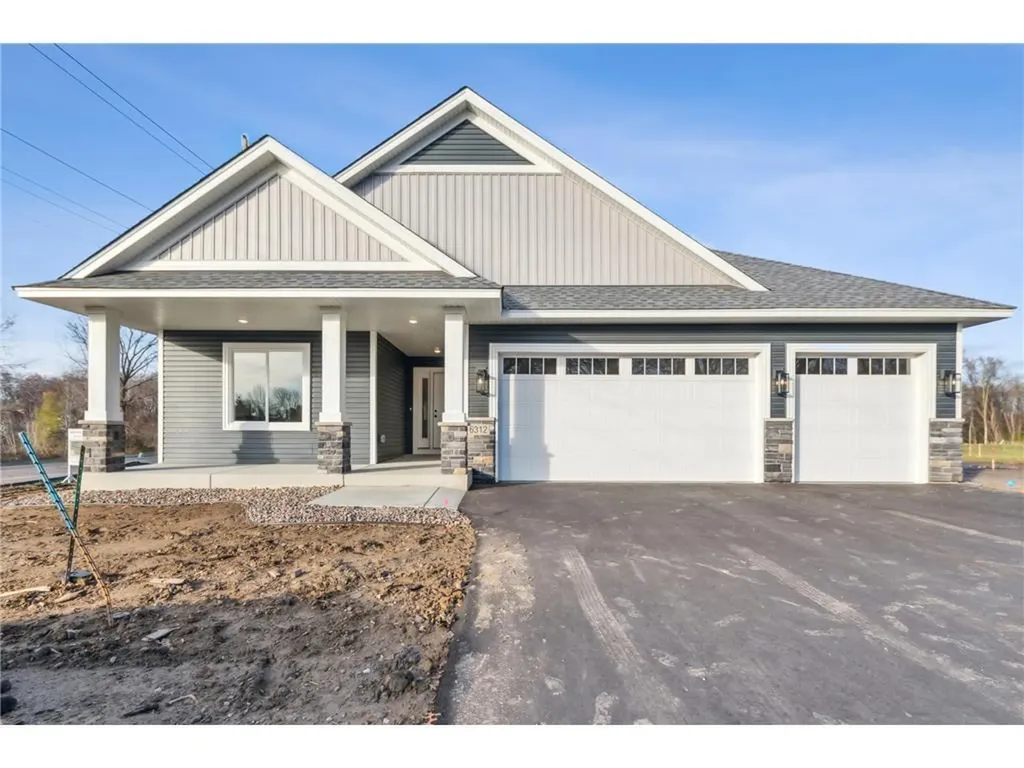6366 Goodwin Lane Wyoming MN 55092