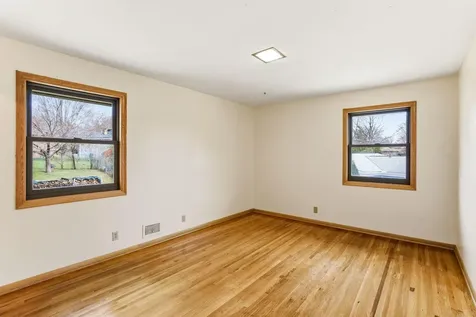 5116 Meadow Ridge Edina MN 55439