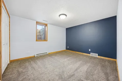 4213 S Rivershore Drive Moorhead MN 56560