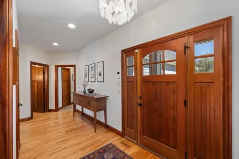 208 E Lake Street Waconia MN 55387