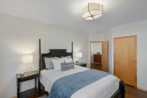 208 E Lake Street Waconia MN 55387