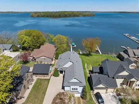 208 E Lake Street Waconia MN 55387