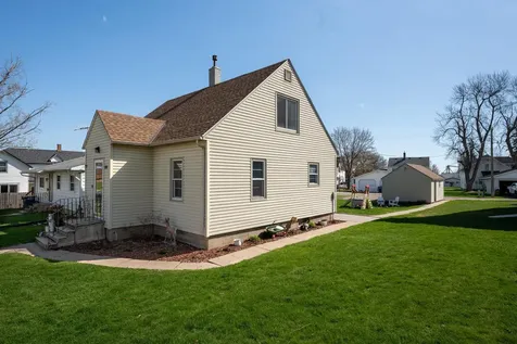 106 N 4th Street Goodhue MN 55027