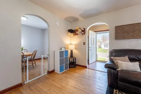 106 N 4th Street Goodhue MN 55027