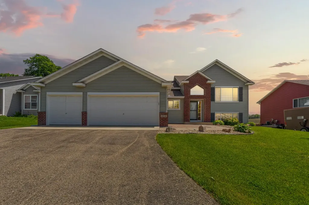 314 12th Avenue NE Lonsdale MN 55046