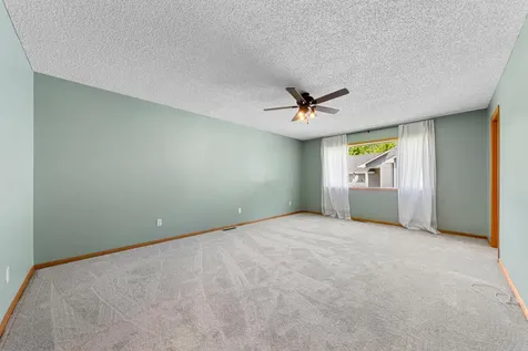 314 12th Avenue NE Lonsdale MN 55046