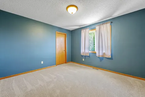 314 12th Avenue NE Lonsdale MN 55046
