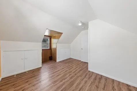 402 Jefferson Avenue S Hopkins MN 55343