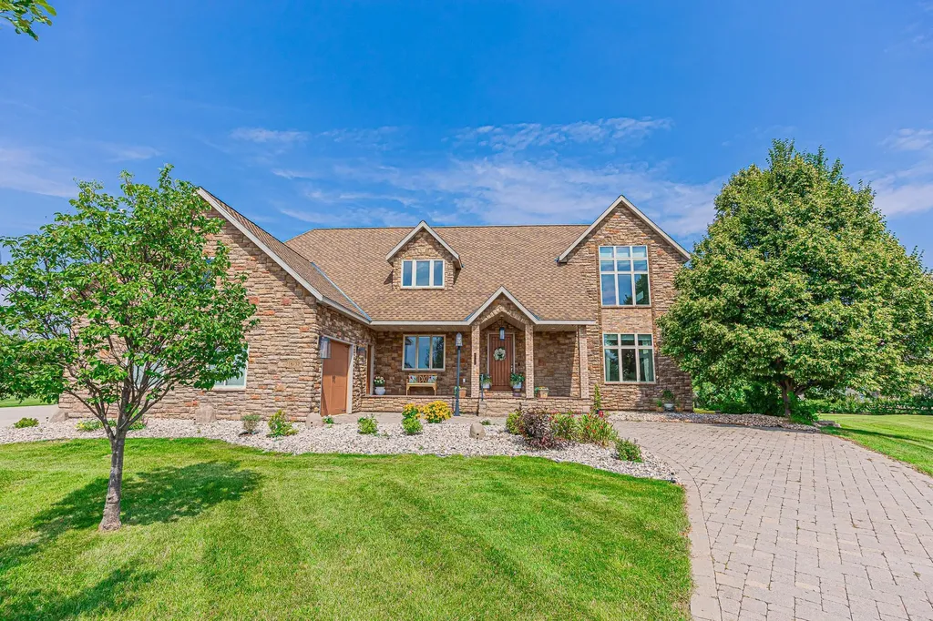 6132 18th Street S Fargo ND 58104