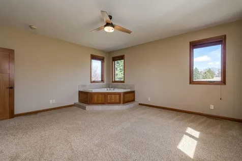 125 Kenna Drive Le Sueur MN 56058