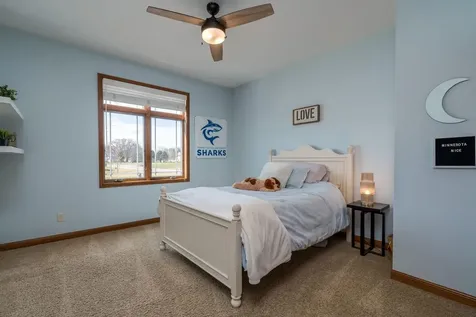 125 Kenna Drive Le Sueur MN 56058