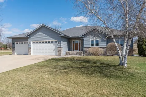 125 Kenna Drive Le Sueur MN 56058