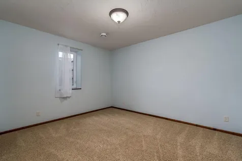 125 Kenna Drive Le Sueur MN 56058