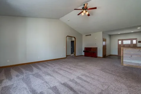 125 Kenna Drive Le Sueur MN 56058