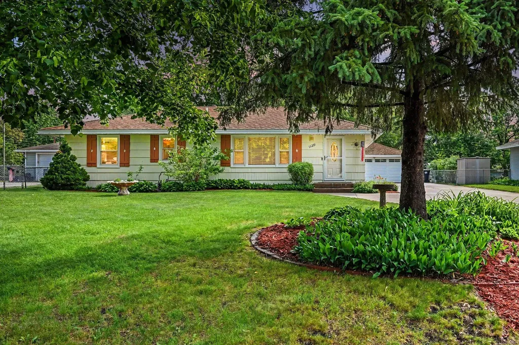 11221 Arrowhead Street NW Coon Rapids MN 55433