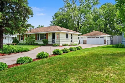 11221 Arrowhead Street NW Coon Rapids MN 55433