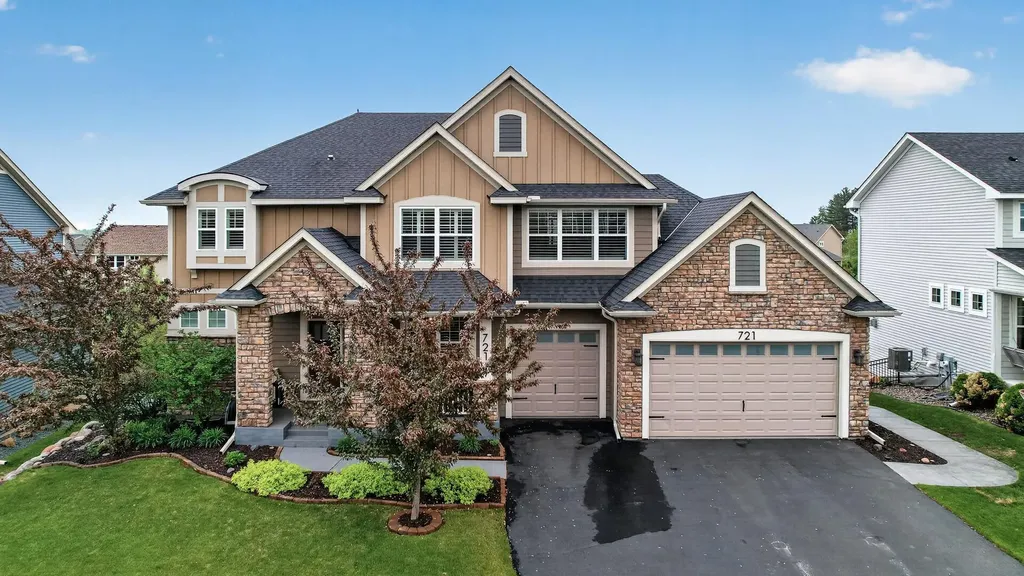 721 Juniper Avenue N Lake Elmo MN 55042