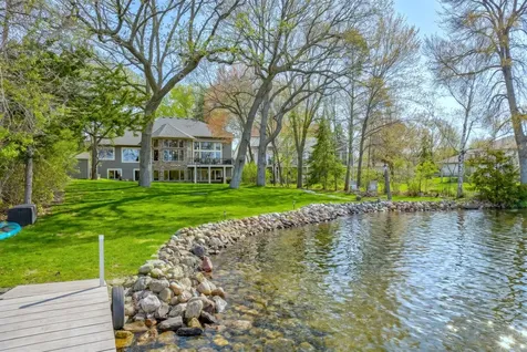 5256 Oxford Street N Shoreview MN 55126