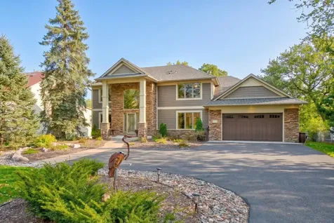 5256 Oxford Street N Shoreview MN 55126