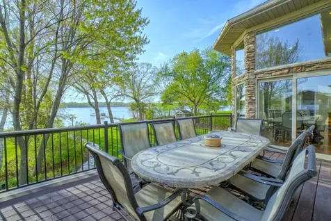 5256 Oxford Street N Shoreview MN 55126