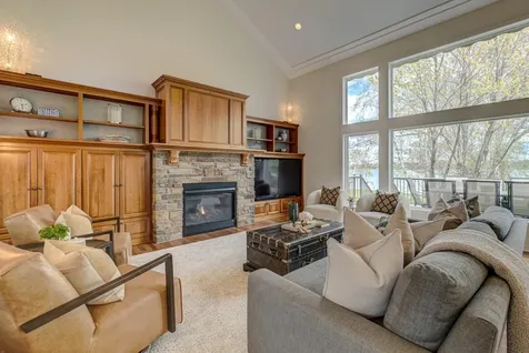 5256 Oxford Street N Shoreview MN 55126