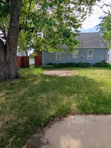 1444 Saint Albans Street N Saint Paul MN 55117