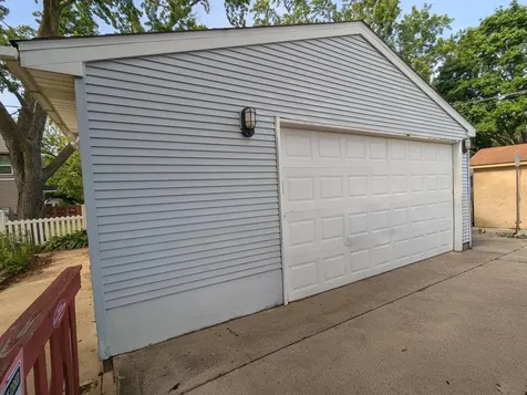 1444 Saint Albans Street N Saint Paul MN 55117