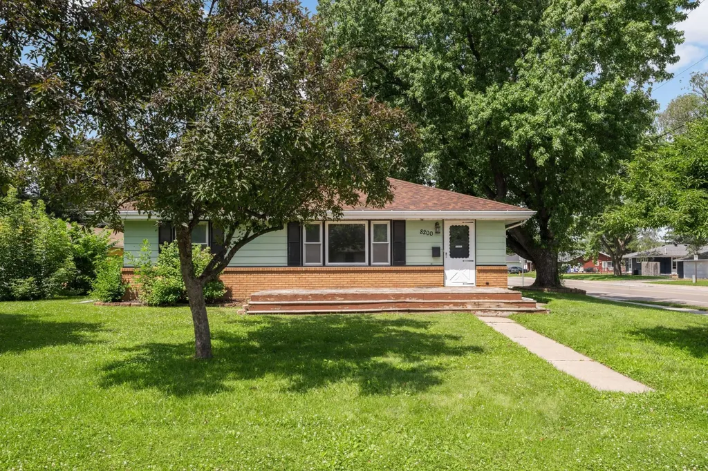 8200 16th Avenue S Bloomington MN 55425