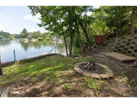 40402 Ryans Bay Road Zumbro Falls MN 55991