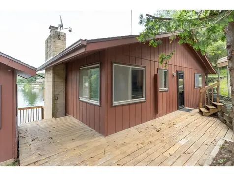 40402 Ryans Bay Road Zumbro Falls MN 55991